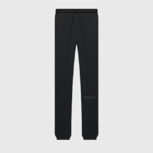 Pantalóne negro Essentials con logotipo