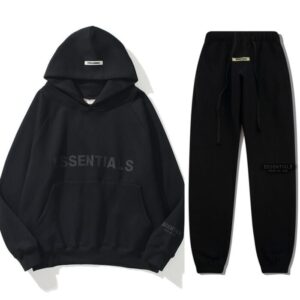 Chándal negro con logotipo Essentials